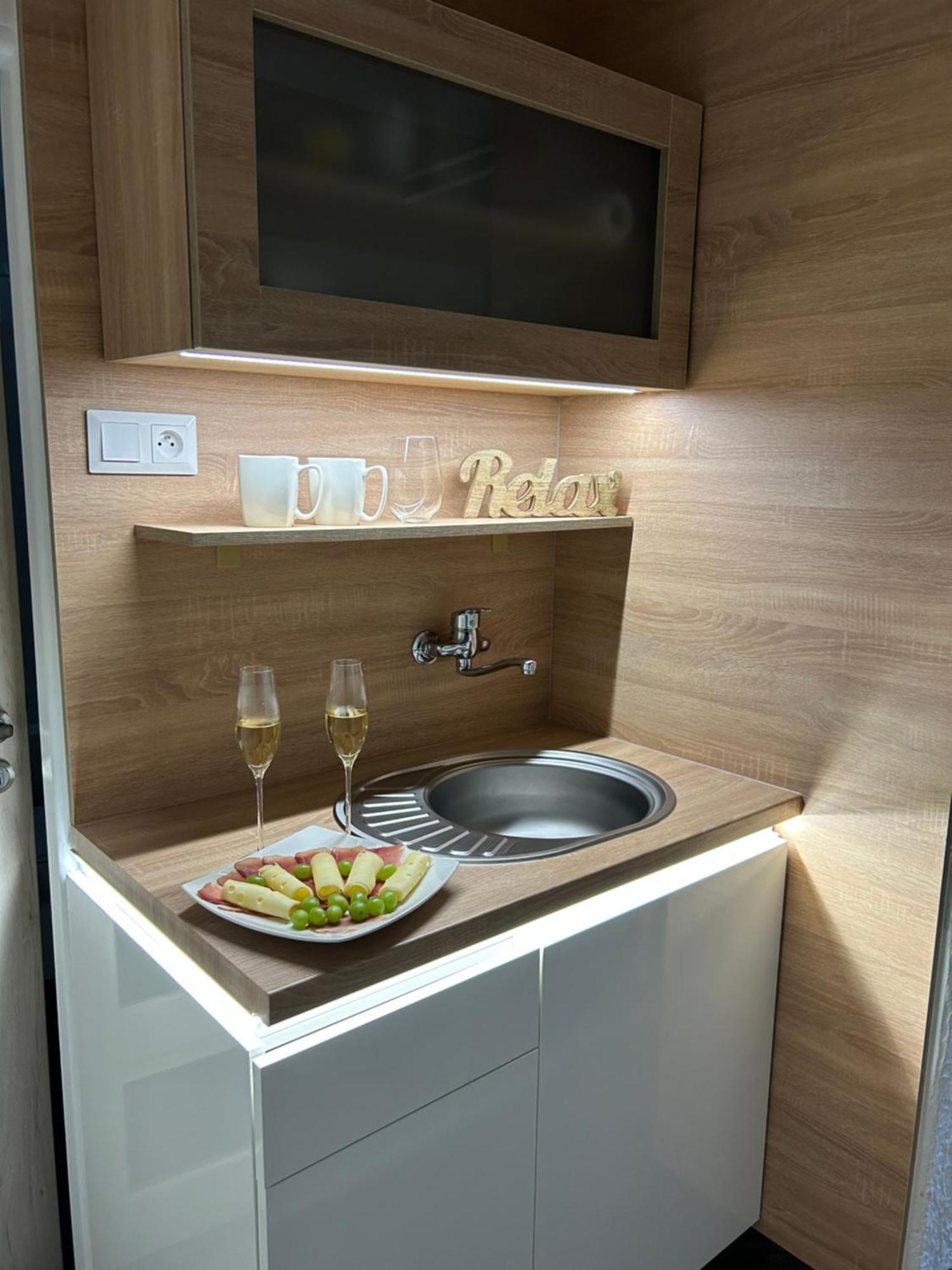Komfortny Apartman So Zahradou A Sukromnym Parkoviskom-Nonstop Check-In Bańska Bystrzyca Zewnętrze zdjęcie